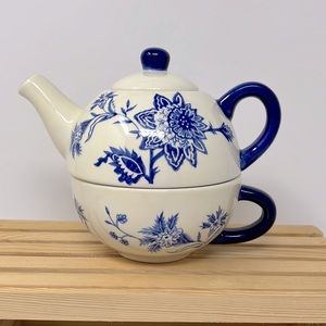 Temptations Ceramic Stoneware Tea for One Teapot and Mug Set~Blue Floral Print